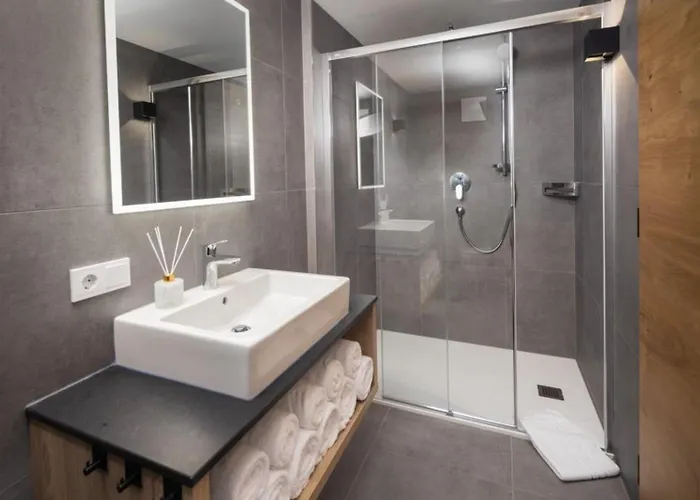 Tatil Evi Schoeneben 5 Wald im Pinzgau